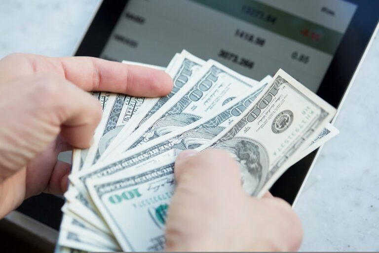 Dólar hoy, dólar blue hoy: a cuánto cotiza este domingo 16 de febrero