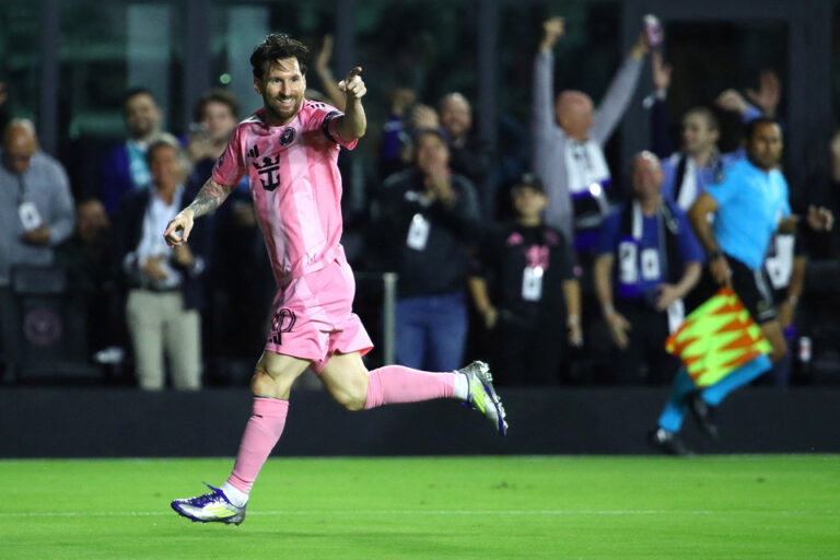 Un golazo de Messi para la clasificación de Inter Miami