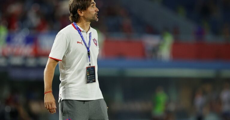 Diego Martínez sigue en la Copa: Cerro Porteño arrasó con su rival en la Fase 2