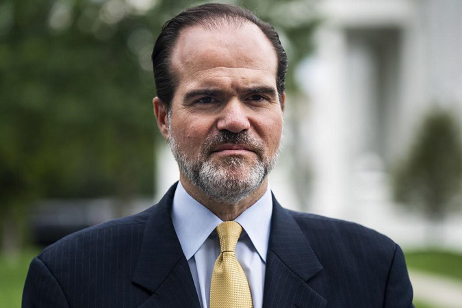 Washington ofrece ayuda, pero impone el precio