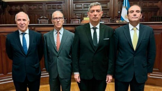 LLA no cede a Mansilla y busca blindarse en la Corte