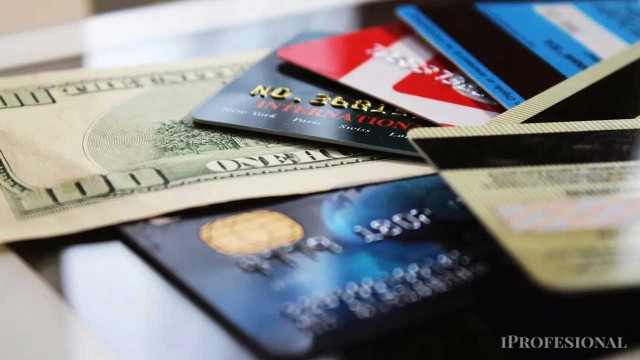 Los cambios en las compras con tarjeta en dólares realizadas antes de la salida del cepo