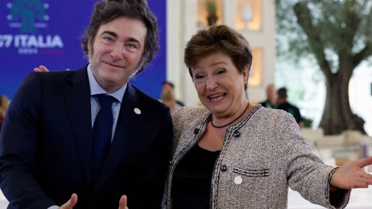Se acreditó el primer desembolso del FMI: son U$S 12.000 millones