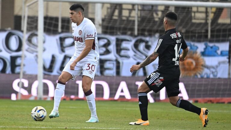Deportivo Riestra debutó con un gran triunfo ante Lanús, por el Torneo Clausura 2025