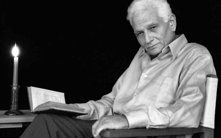 ChatPTS responde: quién fue Jacques Derrida?