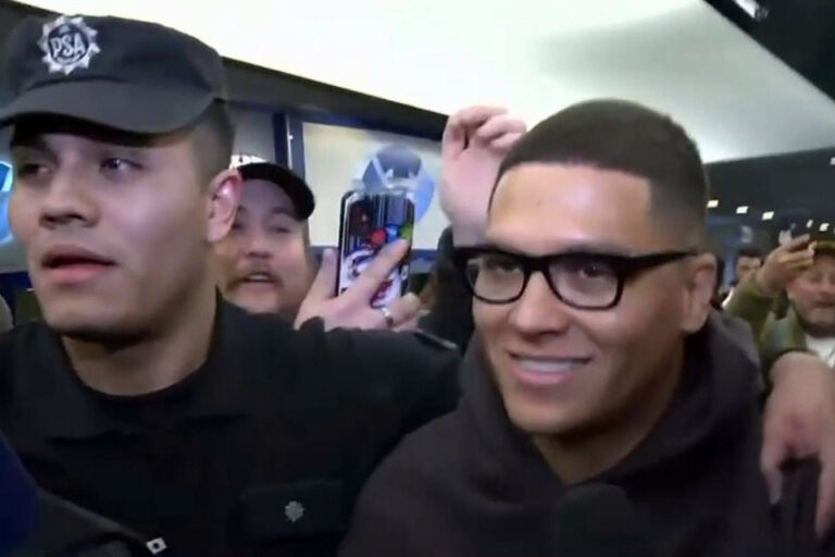 Quintero llegó y se hizo la revisión médica para sumarse a River