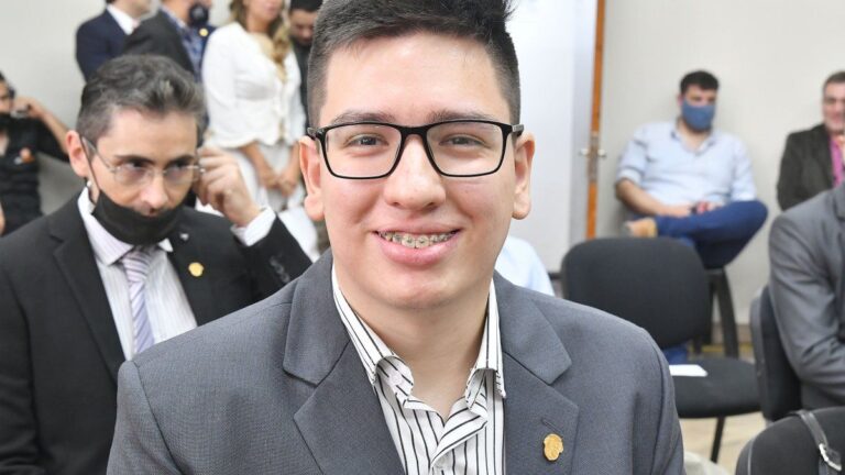 Ordenan incautar los teléfonos del concejal de La Libertad Avanza Pablo López, acusado de pedidos sexuales a una militante