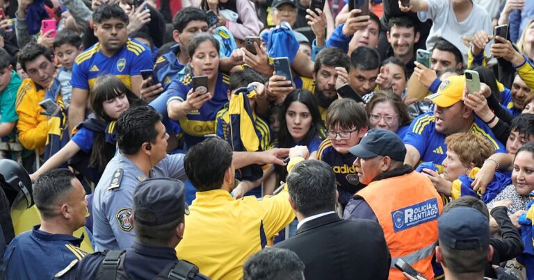 Furor por Paredes: la locura de un hincha de Boca que fue a recibirlo a Santiago