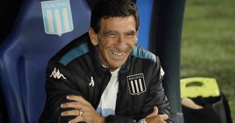 Racing vs Dep. Riestra, por los octavos de final de la Copa Argentina: minuto a minuto, en directo