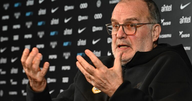 Marcelo Bielsa y un análisis sin filtro: «Uruguay necesita correr mucho, porque eso le hace jugar mejor»