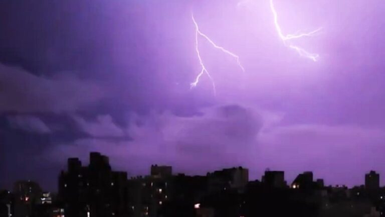 Mapa en vivo de las lluvias de hoy en Buenos Aires: a qué hora se esperan las tormentas este martes