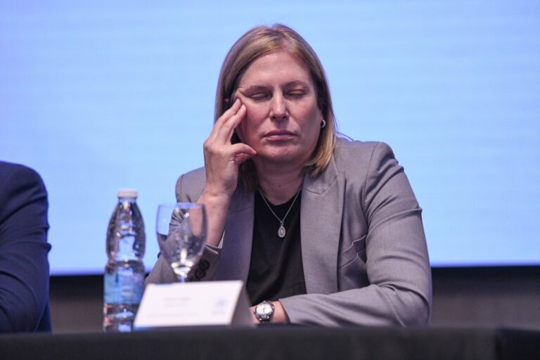 Scaglia apuntó contra los macristas que «se pintaron de violeta» y detonó el grupo de WhatsApp del PRO