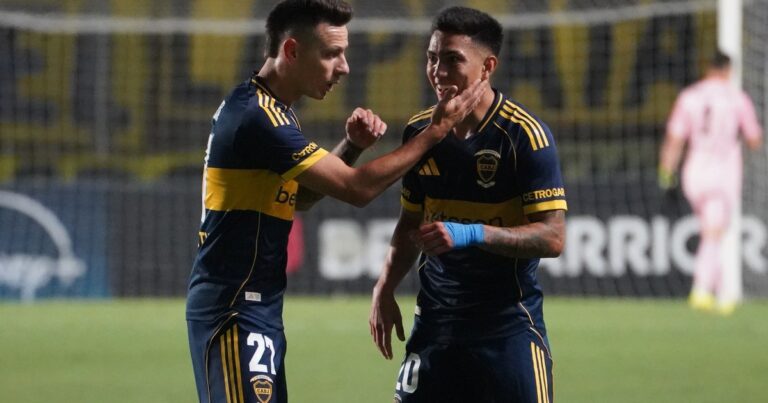 La sinceridad de Velasco tras volver al 11 y su gol: «Quiero revertir…»