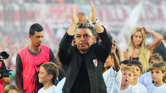 Gallardo: una noche para la emoción e incertidumbre política y deportiva